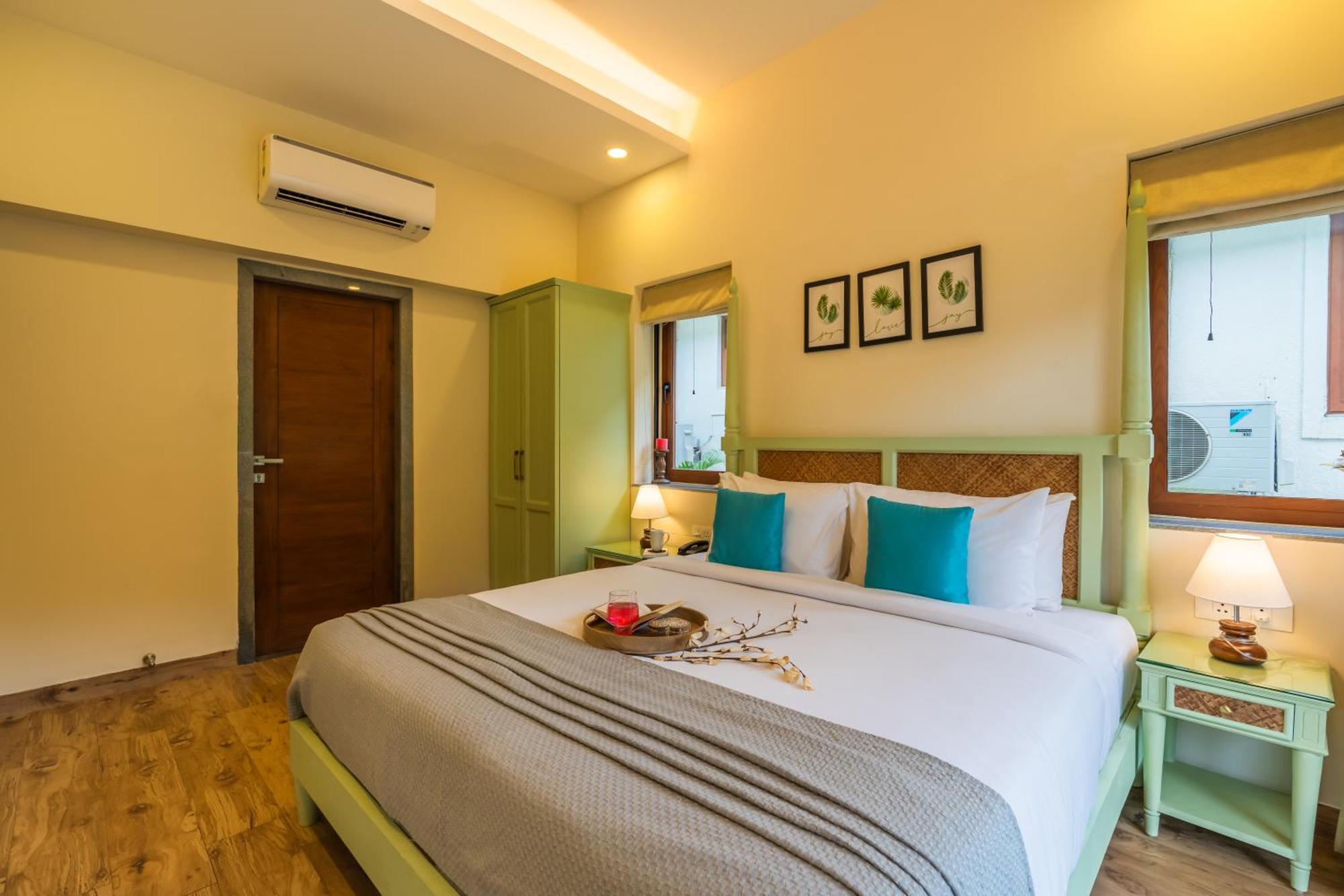 Elivaas 3 Bhk Pvt Pool & Bar - Villa Valerie Oxel ภายนอก รูปภาพ