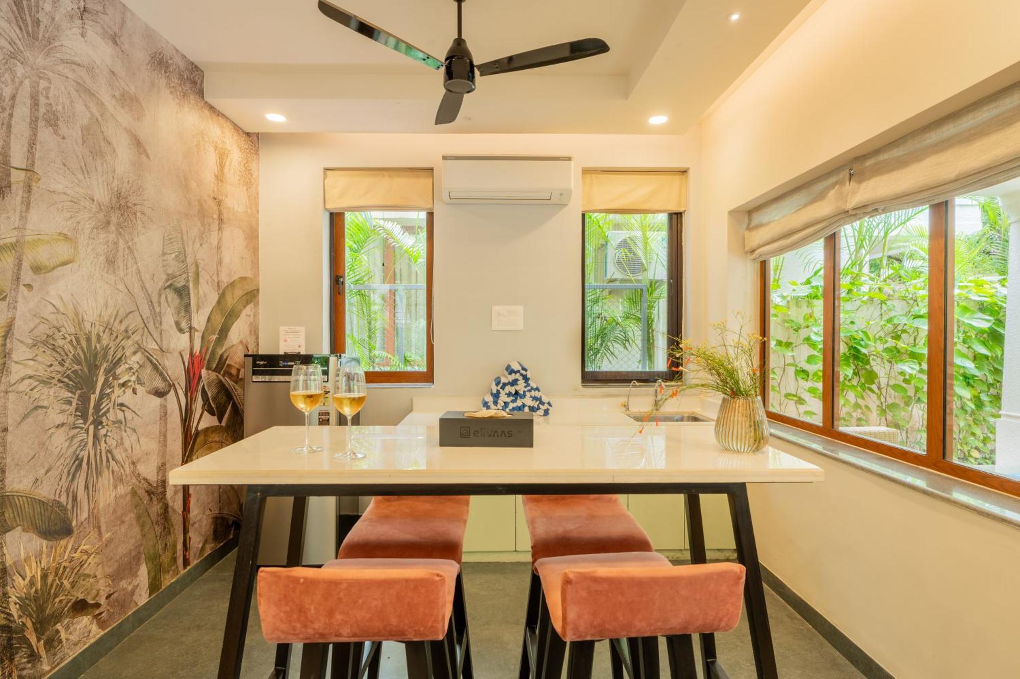 Elivaas 3 Bhk Pvt Pool & Bar - Villa Valerie Oxel ภายนอก รูปภาพ